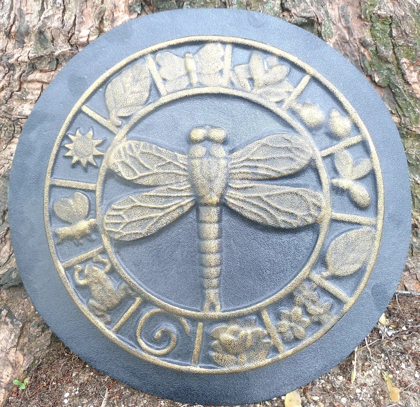 Dragonfly Stepping Stone (12" x 2") - Stone Grove Statuary