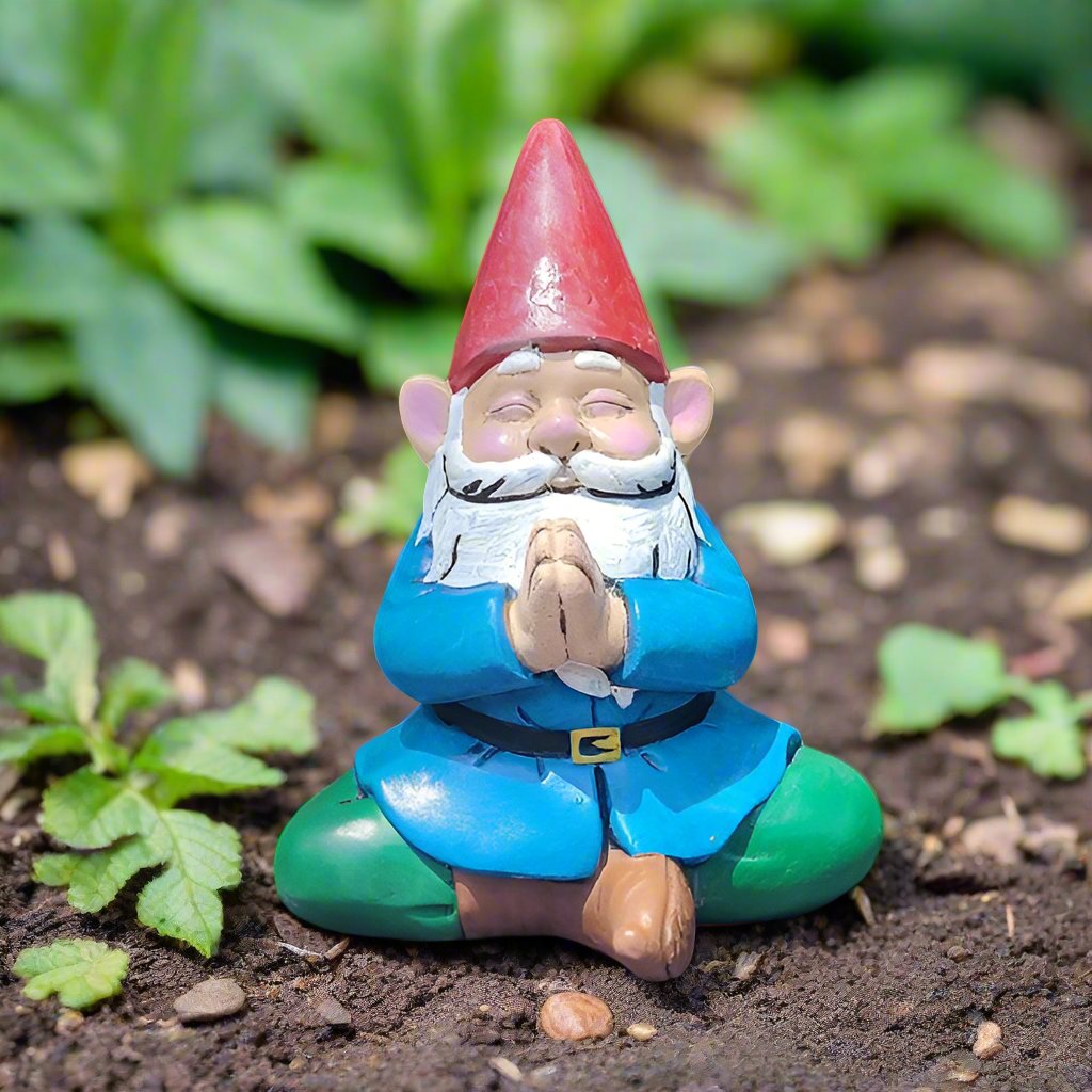 Praying Gnome Statue (8