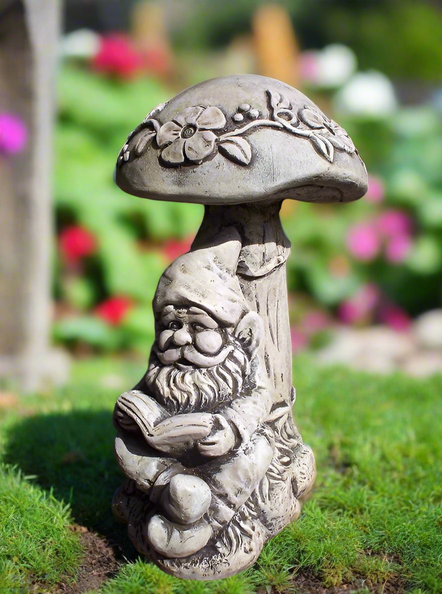 Reading Gnome Statue (13